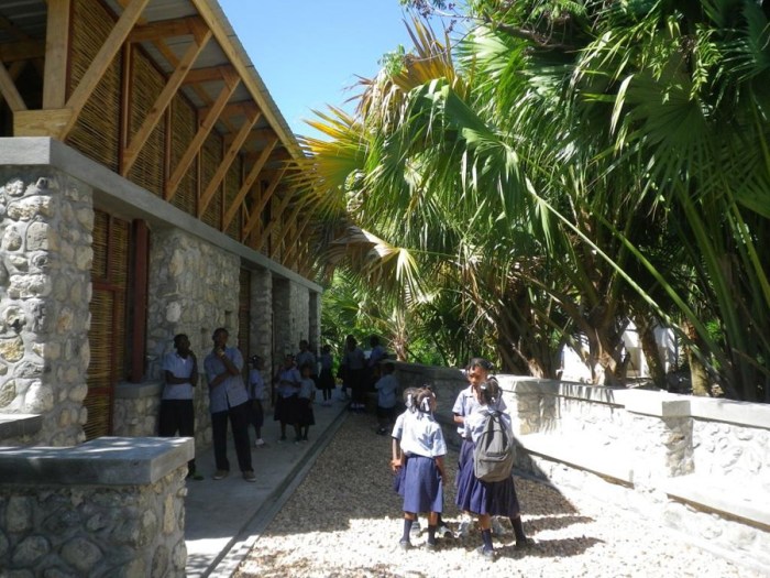 SR-Haiti_2011-11-04_Dignite-1392_Gerry-Reilly_900